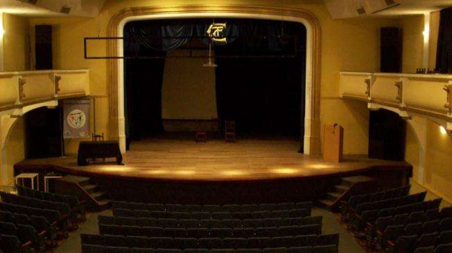 Imagen Generada por Ordenador Escenario Teatral